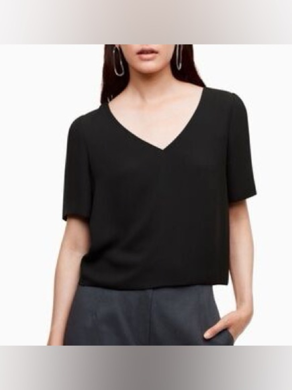 Babaton Aritzia Black Silky V-Neck Crop Short Sleeve Blouse Size XS